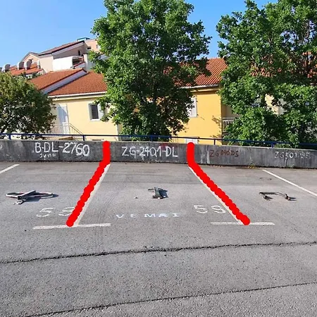 Lägenhet In 42954 *