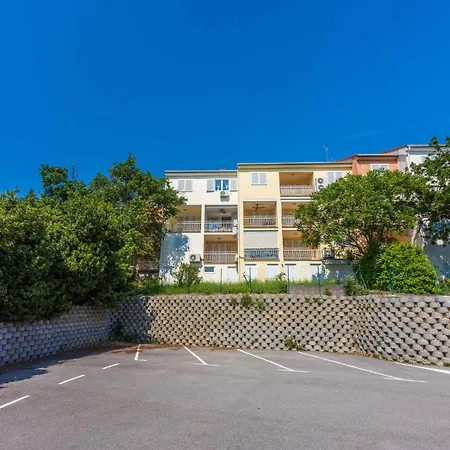 In 42954 Lägenhet *