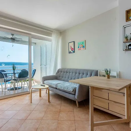 Apartment In 42954 Selce