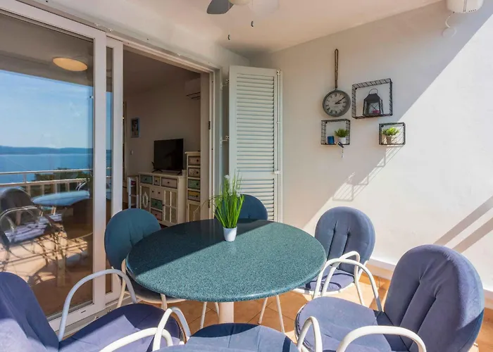 In 42954 Apartman *