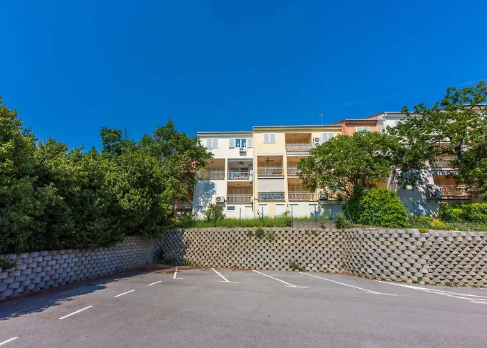 In 42954 Apartman *